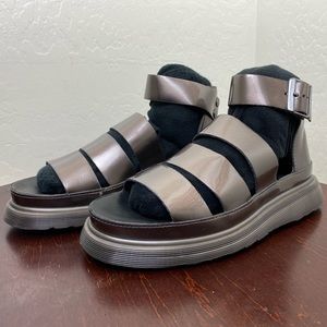 DR. MARTENS CLARISSA PEWTER SPECTRA PATENT Size 9
